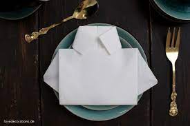 6 ideen für die tischdeko ★ unser guide mit 6 ideen für die tischdeko hilft. Servietten Zu Hemden Falten Fur Den Vatertag Love Decorations