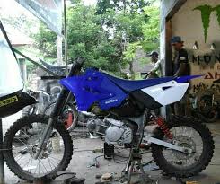 Modifikasi merupakan salah satu artenatif yang dapat anda jalankan waktu sudah bosan dengan desain standar motor kalian. 76 Gambar Rangka Bebek Trail Hd Gambar Pixabay