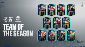 Steven berghuis is a dutchman professional football player who best plays at the center attacking midfielder position for the feyenoord in the eredivisie. Eredivisie Team Of The Season Tots Fut 21 Offizielle Ea Sports Website