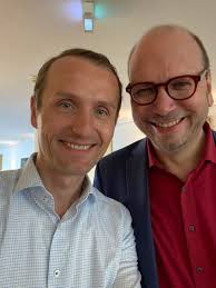 Der Hashtag #teamZEISS den ich schon eine Weile hier auf LinkedIn nutze  gewinnt ab sofort an Bedeutung.