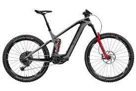 Simplon Neuheiten 2020 Heisse E Mtbs Mit Carbon Rahmen Und Neuem Bosch Motor Emtb News De E Mtb Fahrrad Design Bike Motor