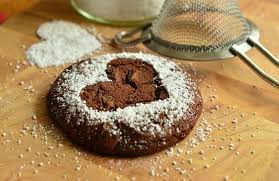 Un'interessante alternativa al burro nella preparazione dei dolci è rappresentata dalla crema di mandorle, che può essere acquistata nei negozi di prodotti biologici, o che potrete preparare in. Burro Vegan Per Dolci La Ricetta Cure Naturali It