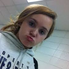 Leandra Benson's Instagram, Twitter & Facebook