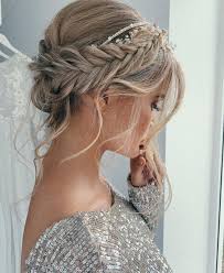 30 Gorgeous Wedding Hairstyle Ideas For The Elegant Bride Elegantweddinginvites Com Blog In 2020 Hair Styles Boho Bridal Hair Short Hair Bride