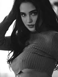 Jennifer Connelly (age 20) in The Hot Spot (1990)