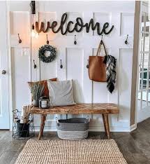 Arredamento Ingresso Casa Ecco Le Idee Migliori Per Arredare Il Tuo Ingresso In Modo Semplice Ed Originale Senza Spendere So Home Decor Living Room Bench Home