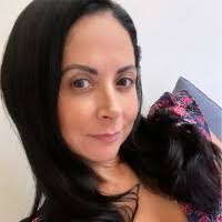 Leslie Vaca's Instagram, Twitter & Facebook