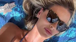 Mariely Santos da dupla 'gema lacração” se casa em fazenda luxuosa: 'Nosso  sonho '