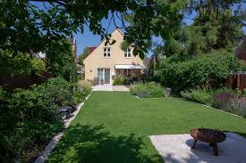 Schmal, in die länge gezogen oder verwinkelt: Mediterraner Stadtgarten In Potsdam Potsdamer Garten Garten Fur Berlin Und Brandenburg