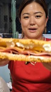 A receita da schiacciata é simples, mas precisa ter paciência com a  fermentação. Parece a focaccia, mas não é fofa, é mais crocante, perfeita  para um sanduíche com muito recheio!, Ingredientes: , 500g ...