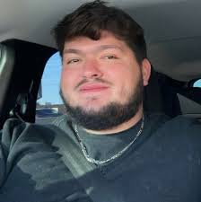 Anyone in san antonio texas wanna buy WONH UNTE SMM O 回 D C "ន្ន ALELE 西眉  arts NKEY.D.LUP C ب ه