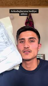 Evet Arkadaşlar Hediye Gönderen Adam