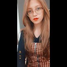 Uma vez uma amiga minha passou mal no bar e precisávamos da parte dela da conta pra irmos embora, mas o namorado se recusava a pegar o. Camila Moreno Tskmdvkns Twitter