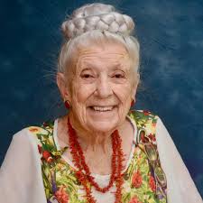 The woman who heals what medicine can't: Gladys McGarey. This 103-year-old  doctor says true healing comes from within, not drugs. Here are her 7  forgotten laws for optimal health and longevity: 🧵