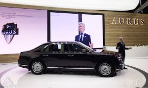 It is made up of 348 senators (sénateurs and sénatrices) elected by part of the country's local councillors. Aurus Senat Civilian Version Of Putin S Limo Makes 2018 Moscow Auto Show Debut