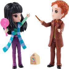 Wizarding World | Set Amicizia con personaggi George Weasley e Cho Chang |  Bambole da 7.5cm | 2 accessori | Giocattoli per bambini dai 6 anni in su :  Amazon.it: Giochi e giocattoli