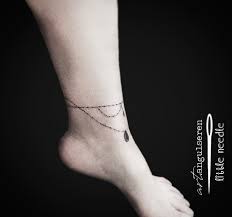 Kadınlar için en popüler vücut sanatı yerleşimlerinden biri ayak bileğidir. Little Needle Halhal Kadin Ayak Bilek Tattoo Dovme Facebook