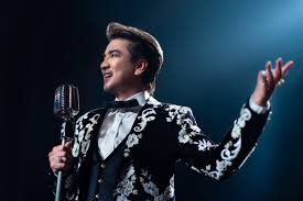 He won 2 dedication awards and multiple awards in vietnam. Ä'am VÄ©nh HÆ°ng Ra Mv Má»›i Má»«ng Sinh Nháº­t Ngoi Sao