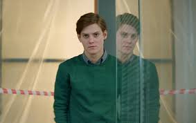 Оксана акиньшина, никита и михаил ефремовы, юлия хлынина, павел табаков, евгения добровольская, александр робак, светлана камынина, алексей макаров, тимофей трибунцев, александра урсуляк, сергей чонишвили, олег васильков, виктория толстоганова. Pavel Tabakov V Seriale Polyot Podobralas Klassnaya Komanda Rubrika Premery Kto Glavnyj