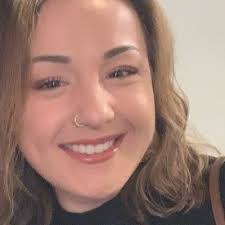 Jasmine Weller's Instagram, Twitter & Facebook