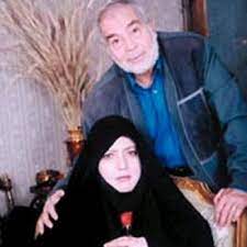 وقد أجمعت الأمة الإسلامية سلفًا وخلفًا على وجوب الحجاب، وهذا من المعلوم من الدين بالضرورة، والحجاب لا يعد من قبيل العلامات التي تميز المسلمين عن غيرهم، بل هو من قبيل الفرض اللازم الذي هو جزء من الدين. Ø´Ù…Ø³ Ø§Ù„Ø¨Ø§Ø±ÙˆØ¯ÙŠ Ø®Ù„Ø¹Øª Ø§Ù„Ù†Ù‚Ø§Ø¨ Ø¨Ù†ØµÙŠØ­Ø© Ù…Ù† Ø§Ù„Ø´ÙŠØ® Ø§Ù„Ù‚Ø±Ø¶Ø§ÙˆÙŠ Ø¯Ù†ÙŠØ§ Ø§Ù„ÙˆØ·Ù†