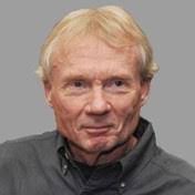 Ronald Hecht's Instagram, Twitter & Facebook