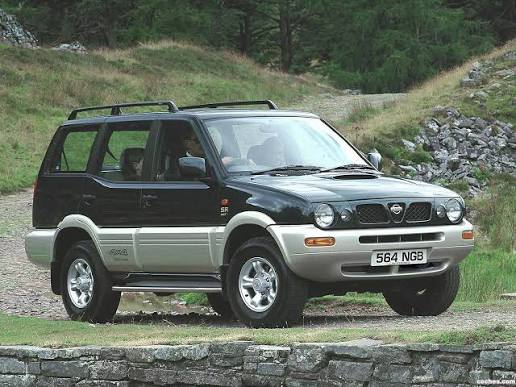 Fotos de Nissan Terrano II 5 puertas R20 UK 1996