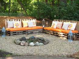 Pallet seating around fire pit. Beautiful Benches Made Out Of Pallets Pallet Benches Diy Ideas Pinteresting Finds Fire Pit Decor Rustic Fire Pits Fire Pit Party