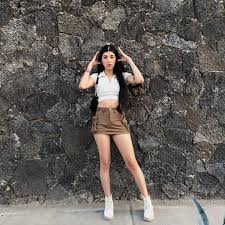 in her own world 💫🤎🦦