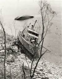 Hmas Attack High And Dry In Darwin Harbour After Cyclone Tracy In 1974 Royal Australian Navy Australian Defence Force Navy Ships