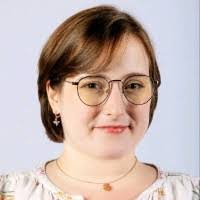 Amanda Sanson's Instagram, Twitter & Facebook