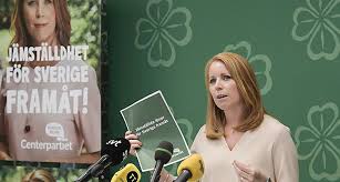 Alla de senaste nyheterna om centerpartiet (c) från dagens nyheter. Xisbiga Centerpartiet Oo Sheegay In Uu Simayo Mushaharka Haweynka Iyo Raga