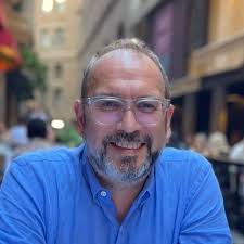 Mark Middleton (@mark_cine_arch)