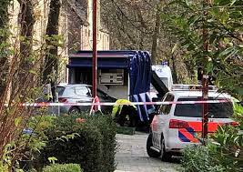 Uit amstelveen en de even oude reza j. In Hoger Beroep Opnieuw 21 Jaar Celstraf Voor Liquidatie Nieuwegeiner Badloe De Digitale Stad Nieuwegein