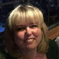 Shelley Mccracken's Instagram, Twitter & Facebook