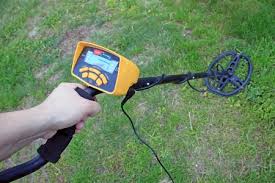 For metal detecting newbies, i recommend a detector by bounty hunter. Best Beginners Metal Detectors On Sale 2020 Groomed Yard