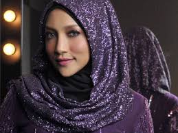 Ziana zain menangis nyanyi lagu berpisah jua di konsert ratu. Lirik Lagu Ziana Zain Berpisah Jua Fandalirik Song Lyrics From A To Z