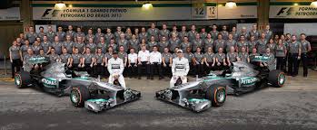 A Mercedes Csapata 2013 Ban Forma1 Formula1 F1 Mercedes Hamilton Rosberg Mercedes Amg Mercedes Mercedes Benz