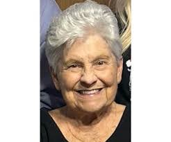 Leslie Burnell's Instagram, Twitter & Facebook