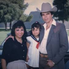 Día del padre ❤️📸 #chalinosanchez #elpelavacas #elreydelcorrido #rosalinosanchezfelix #siguelabalacera 🔥🎥