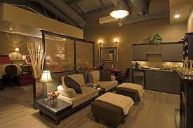 Pin By Anna Tamayo On La Dolcevita Day Spa And Salon Salon Waiting Area Waiting Area Salon Interior