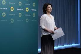 Wie wir unser land erneuern (now: Annalena Baerbock Rock Akg Images Annalena Baerbock Read The Full Story Here