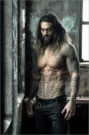 When he moved back to hawaii after high school, he began modeling, which soon led to an acting career. Jason Momoa Is Aquaman Poster Online Bestellen Posterlounge De
