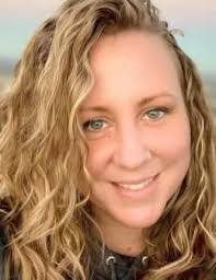 Joey Cline's Instagram, Twitter & Facebook