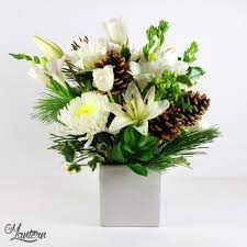 Winter White Flower Arrangement White Spider White Mums White Freesia White Lilies White Tulips P Flower Arrangements White Flower Arrangements White Flowers