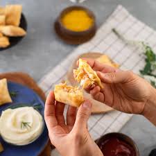 Mini Pastel Frito De Frango Com Catupiry Padaria Vianney