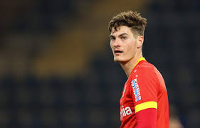 Patrik schick (born 24 january 1996) is a czech professional footballer who plays as a forward for bundesliga club bayer leverkusen and the czech republic national team. Shik Ne Stal Igrokom Yuventusa Iz Za Problem So Zdorovem A Teper Odin Iz Luchshih Futbolistov Evro