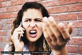 Mom refuses to allow her ex to take her daughter one day earlier so that  she can say her final goodbye to their sick dog 💥 full story below 👇