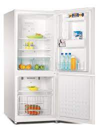 Are You Living In Small Space Need A Second Refrigerator For Guest Use No Need To Worry Apartment Refrigerator Apartment Size Refrigerator Small Refrigerator