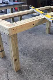 Diy Outdoor Table What To Do With Leftover Composite Decking In 2020 Diy Outdoor Table Diy Outdoor Diy Bench Outdoor